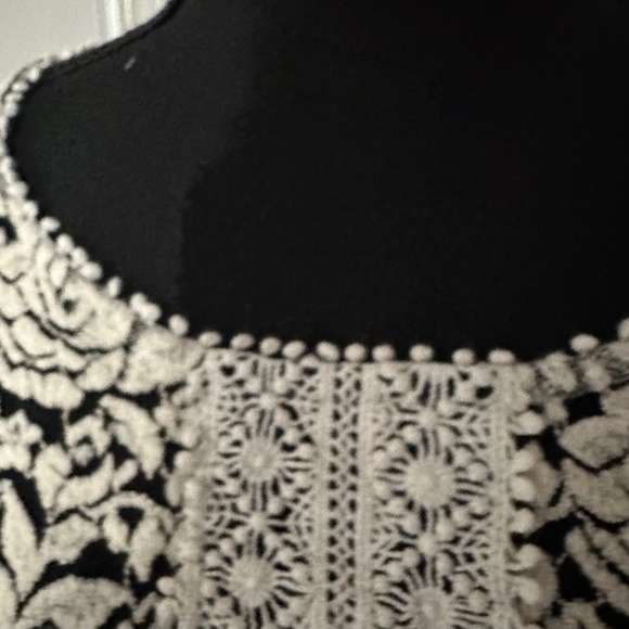 John Paul Richard Textured Floral Bell Sleeve, Black/Cream Blouse with Lace. - Picture 8 of 15